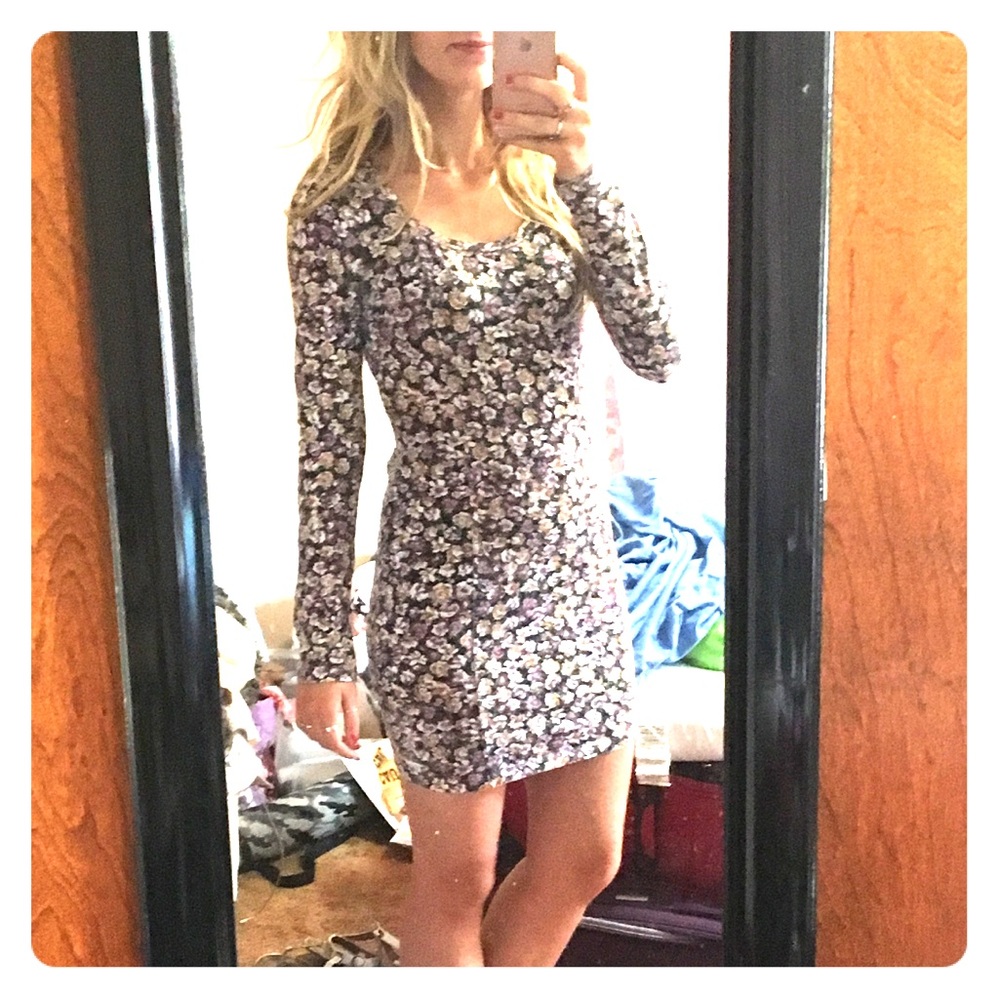 Floral Fitted Dress; Long Sleeve